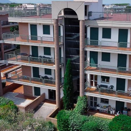 Le Residenze Di Santa Costanza - Il Lentisco Aparthotel San Vincenzo Kültér fotó